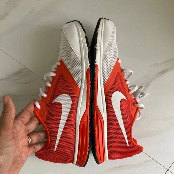 ❌SOLD❌Nike Zoom Fly sneakers Size 12 653828-181 - Picture 7 of 16